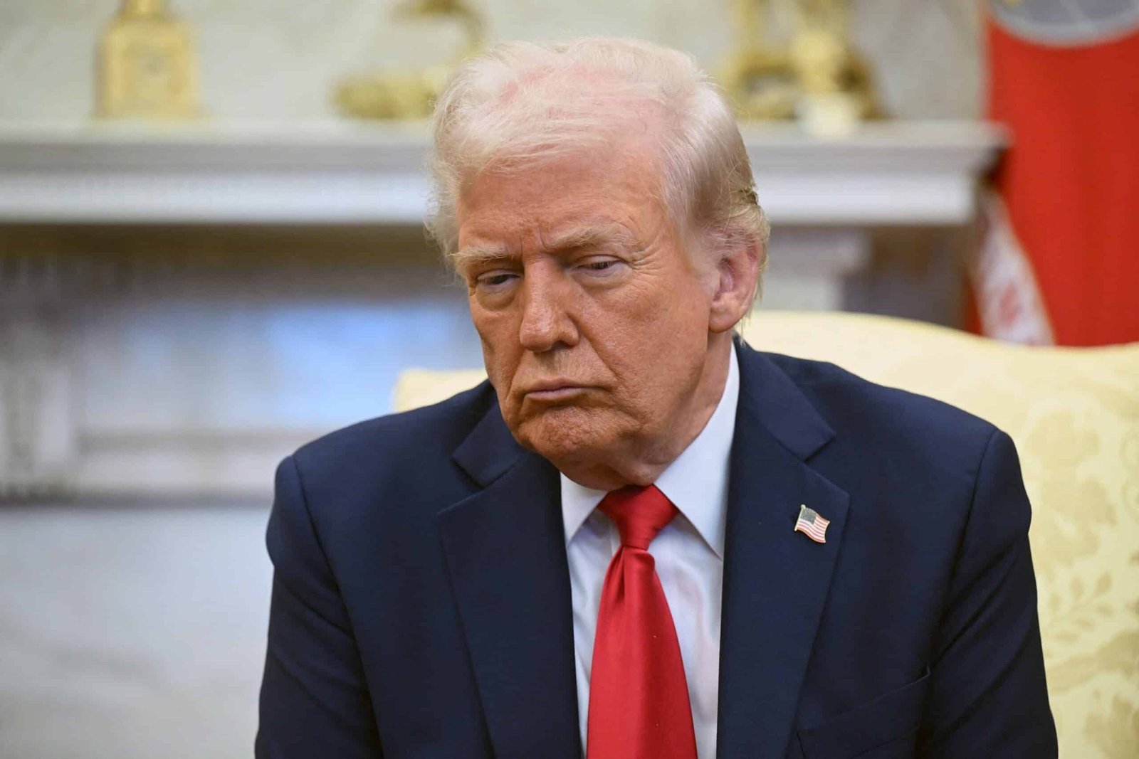 The actions fall when Trump says that tariffs on Mexico, Canada, will come into force