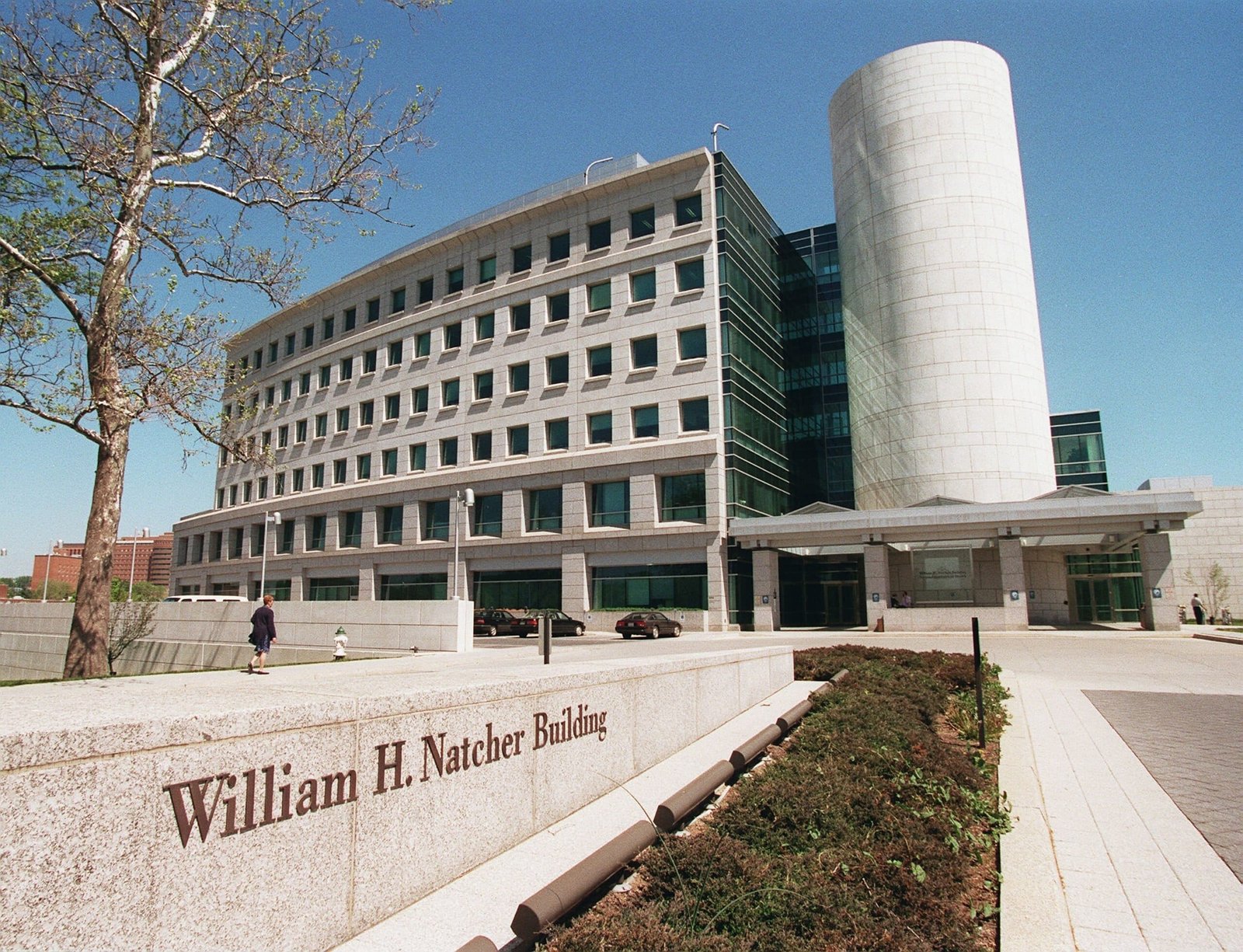 16 state general prosecutors Sue administration on NIH subsidies terminations