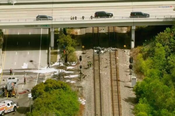 Small plane is blocked in the mouse mouth, Florida