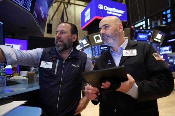 The actions slide on the eve of Trump's Tarifa announcement