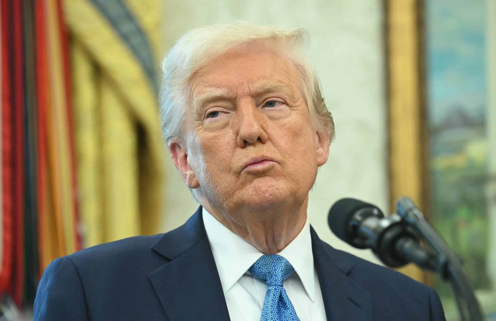 US actions manifest themselves while Trump points to defrosting in the commercial war, tesla the shares are fired