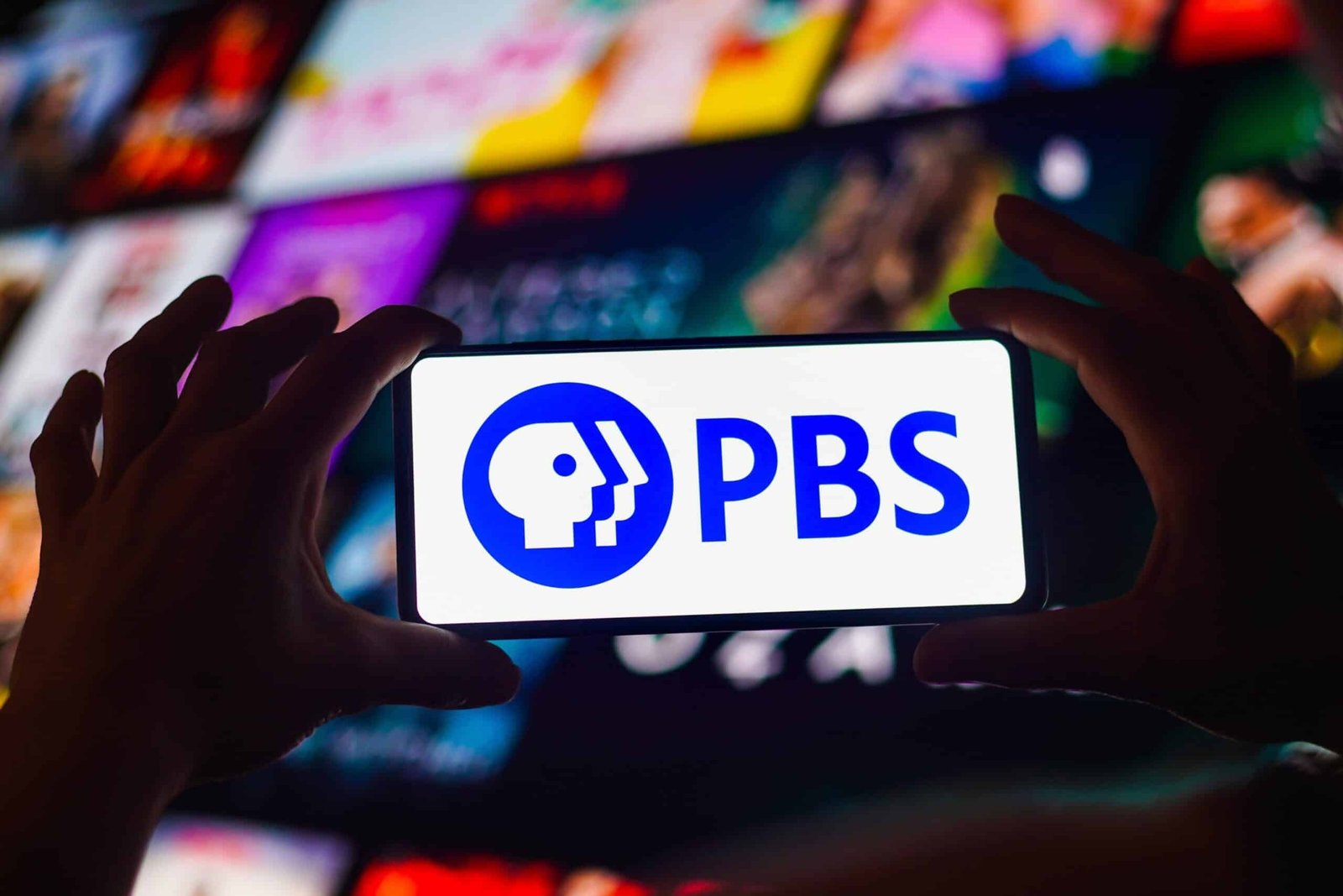 PBS demands the Trump administration by executive order aimed at the public transmission
