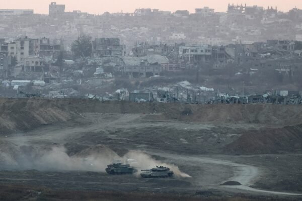 The Israeli security cabinet approves the plan to occupy parts of Gaza, says Source