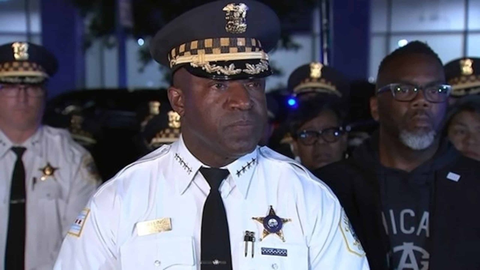 Chicago Police officer, mother to little daughter, shot at the time while she was on service