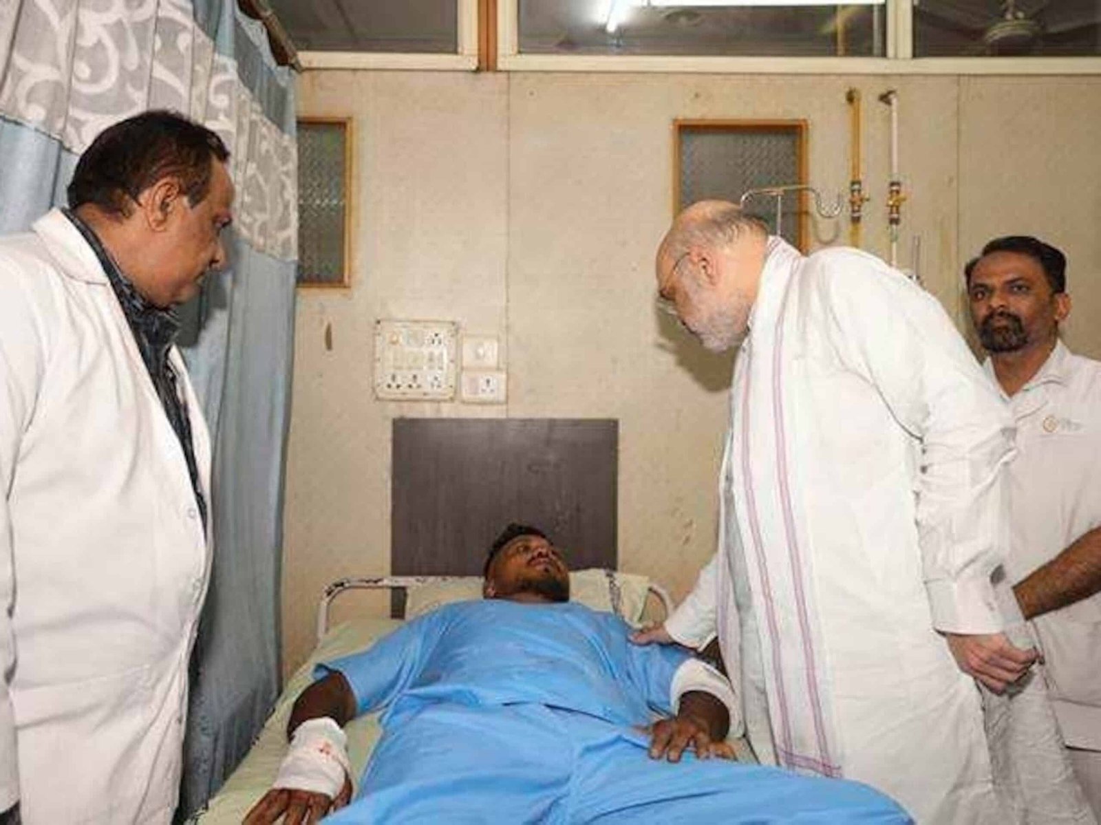 Photo: Indian plane crash survivor