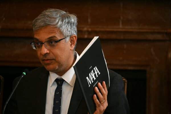 NIH scientists sign an open letter criticizing the cancellations of Trump administration, Firings