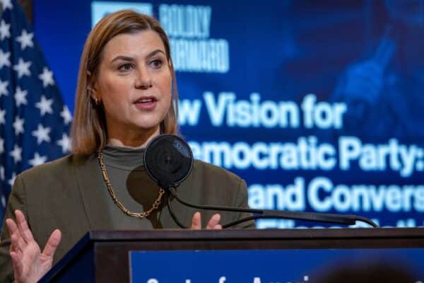 Slotkin in Democratic Divisions: "We are like a solar system without sun"