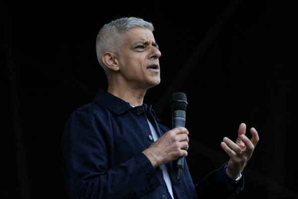 Students closed from us by Trump should come to the United Kingdom, says the mayor of London