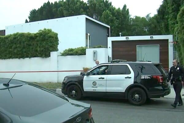 2 people found murdered at home during the social assistance check in Los Angeles: Police