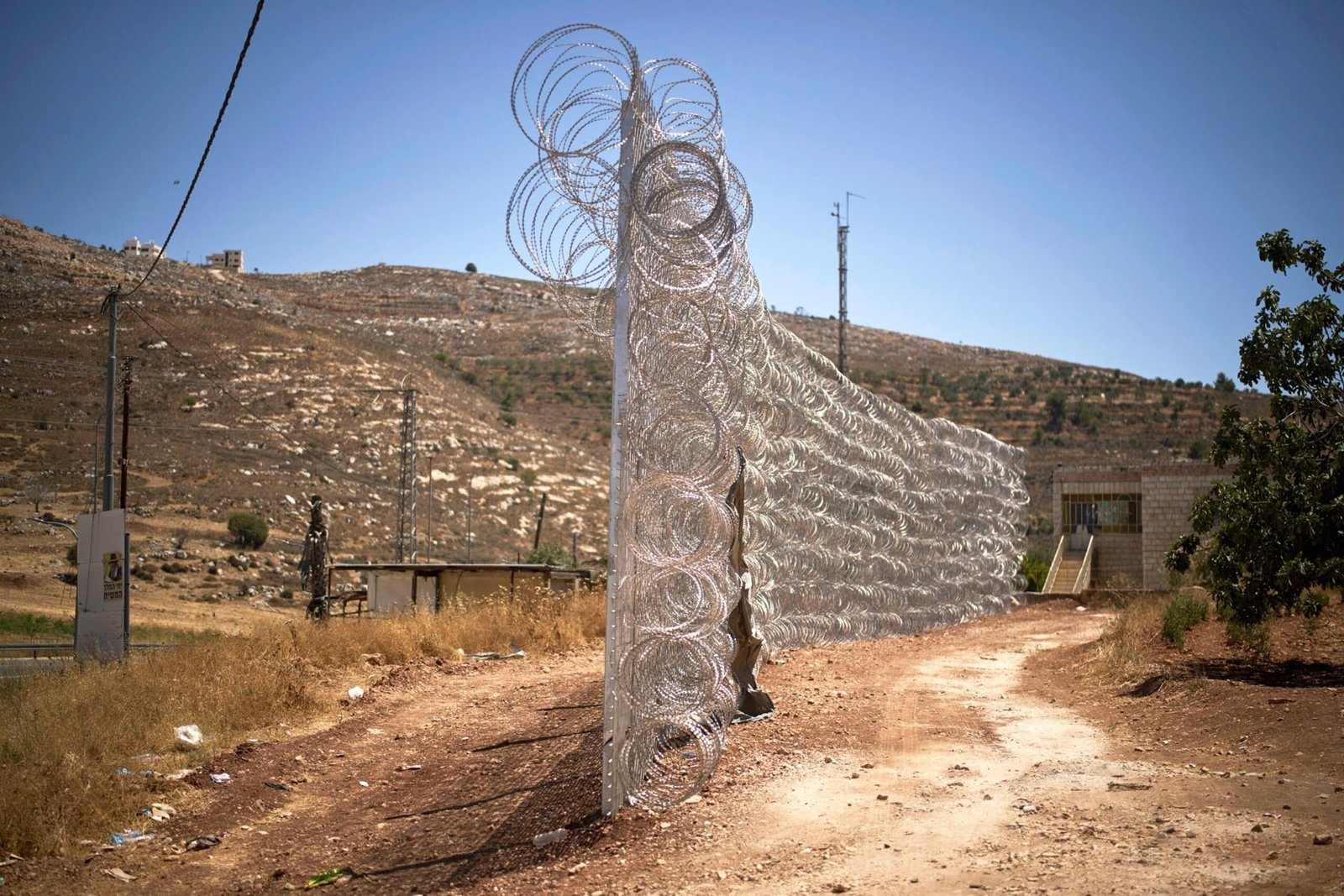 American murdered by Israeli settlers in the West Bank, says the family