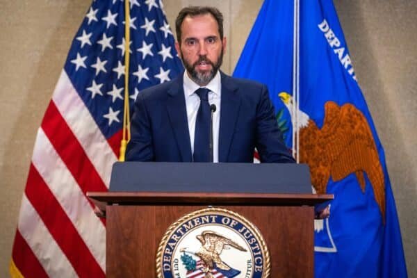 Attorney General Bondi fired at least 20 officials with ties with Jack Smith's investigation: Fuentes