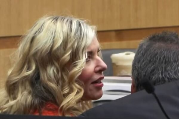'Doomsday Mom' Lori Daybell gave him 2 perpetual chains in murder conspiracy trials