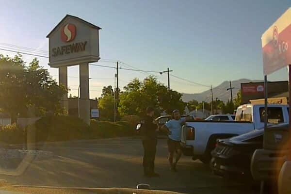 Search for Travis Decker: Police images show the father accused of killing children 3 days before the disappearance