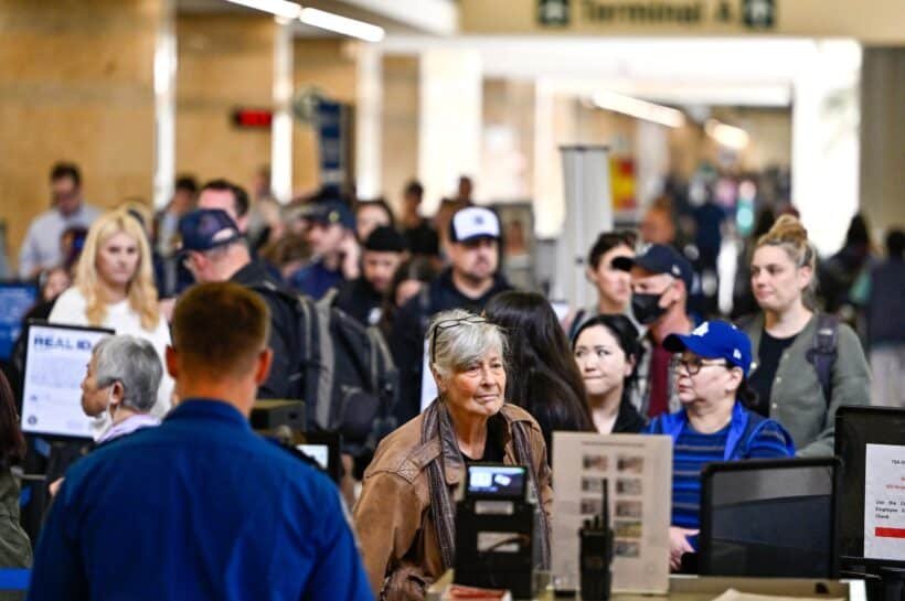 TSA to finish the shoe policy for airport safety detection