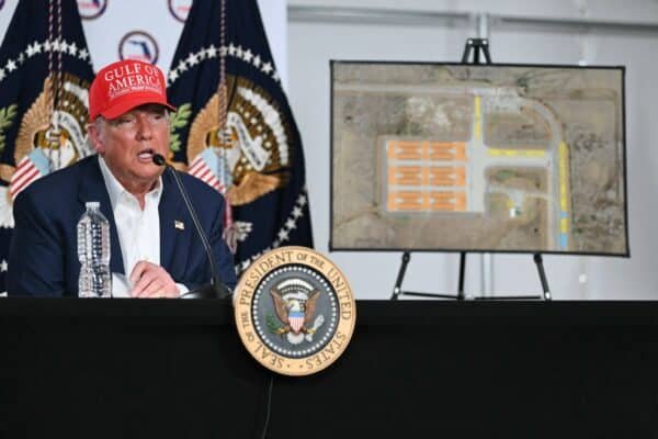 Trump again raises the idea of ​​deporting US citizens for crimes