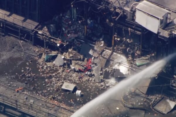 2 dead, 10 wounded by explosion at the Penchavania steel plant: officials