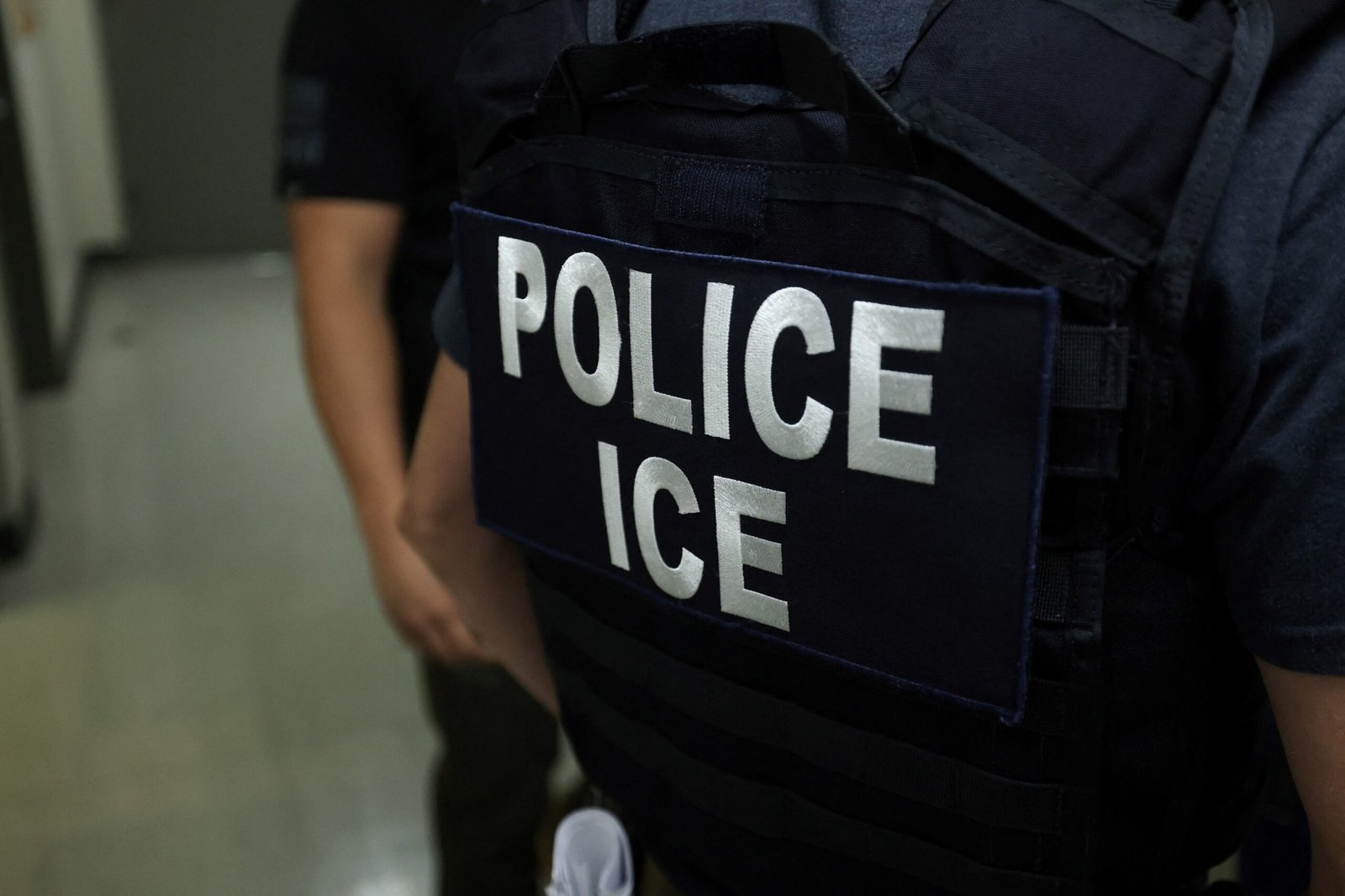 Ice hold found hung by the neck in the detention center, says Agency