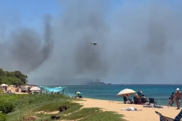 Maui's firefighters fight against fire in Ka'anapali