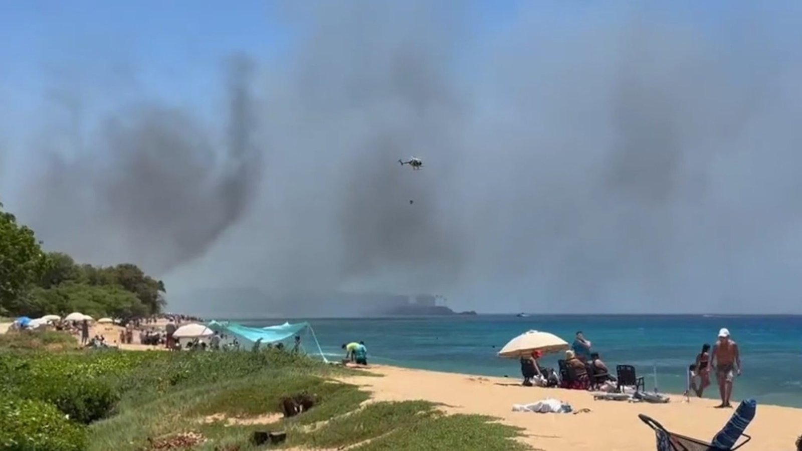 Maui's firefighters fight against fire in Ka'anapali