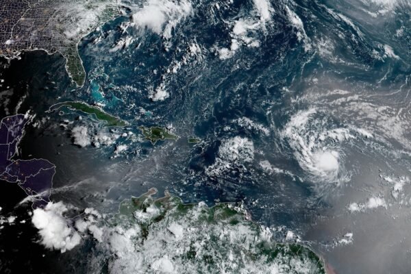 Tropical storm Erin Tracker: last path, when the hurricane will be strengthened