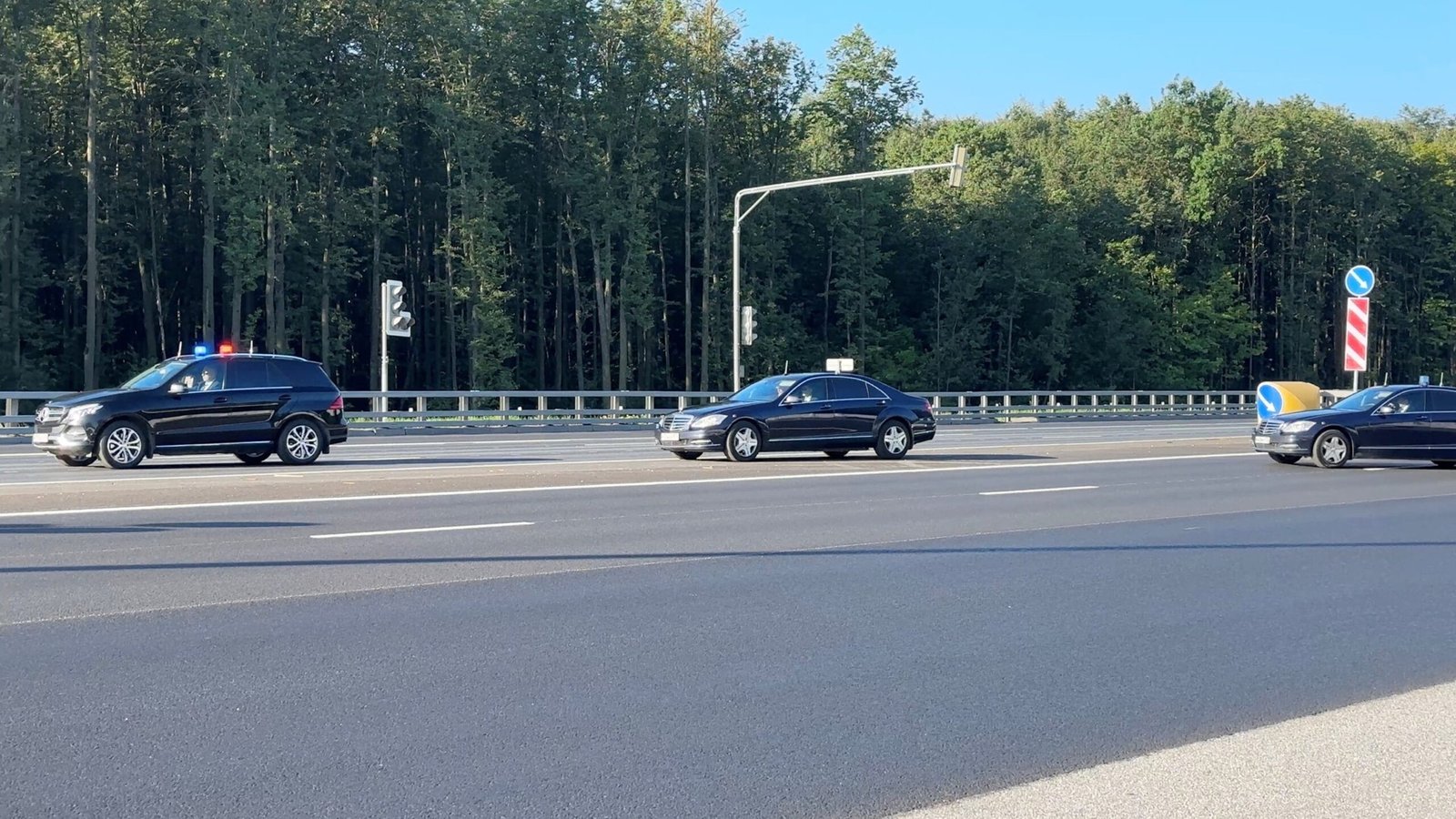 Trump Witkoff's envoy arrives in Moscow ahead of Ukraine, high fire deadline