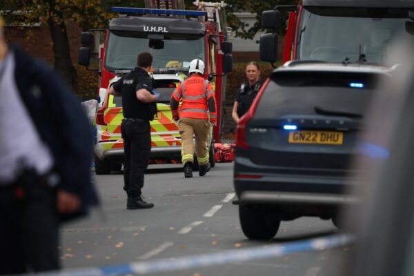 2 dead in a stabbed attack near Manchester's synagogue; suspicious shot and "believing" dead, says the United Kingdom Police