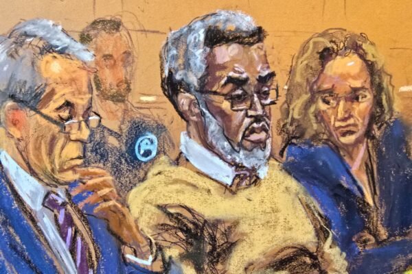 Photo: Seon audience of Sean "Diddy" Combs for charges of transporting prostitutes to participate in drugs fed by drugs, in New York City