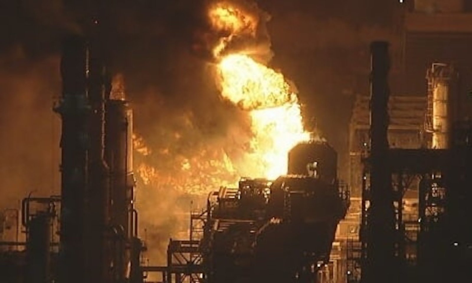 Strata fire in Chevron Refinery in the second